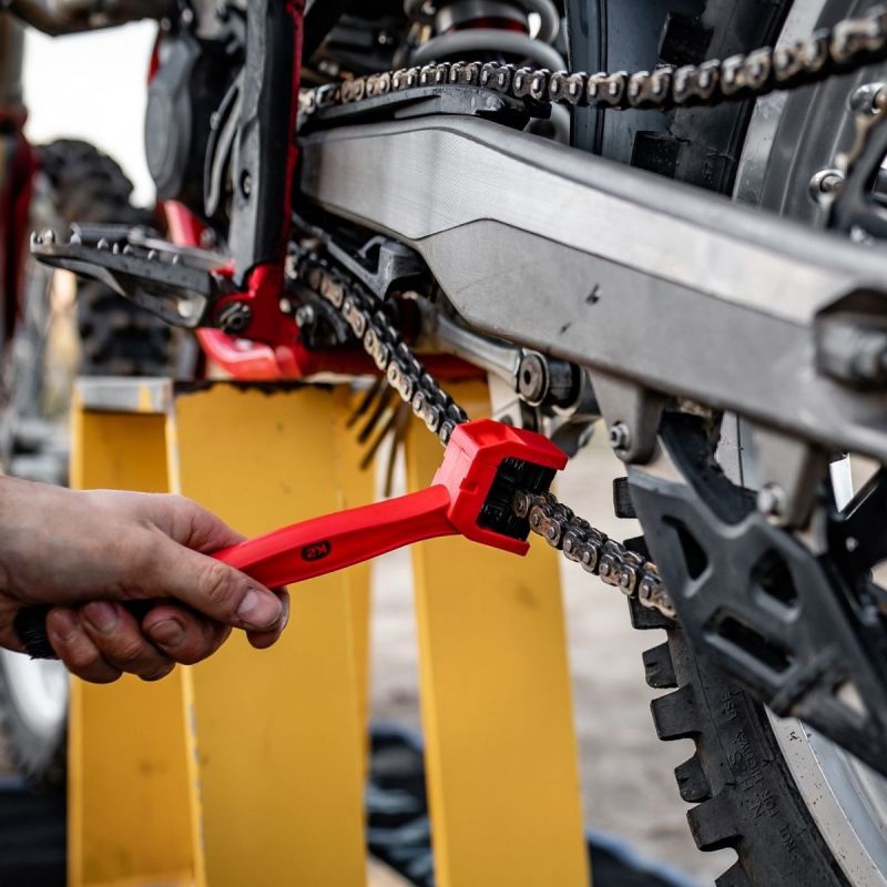 K2 Chain cleaning brush